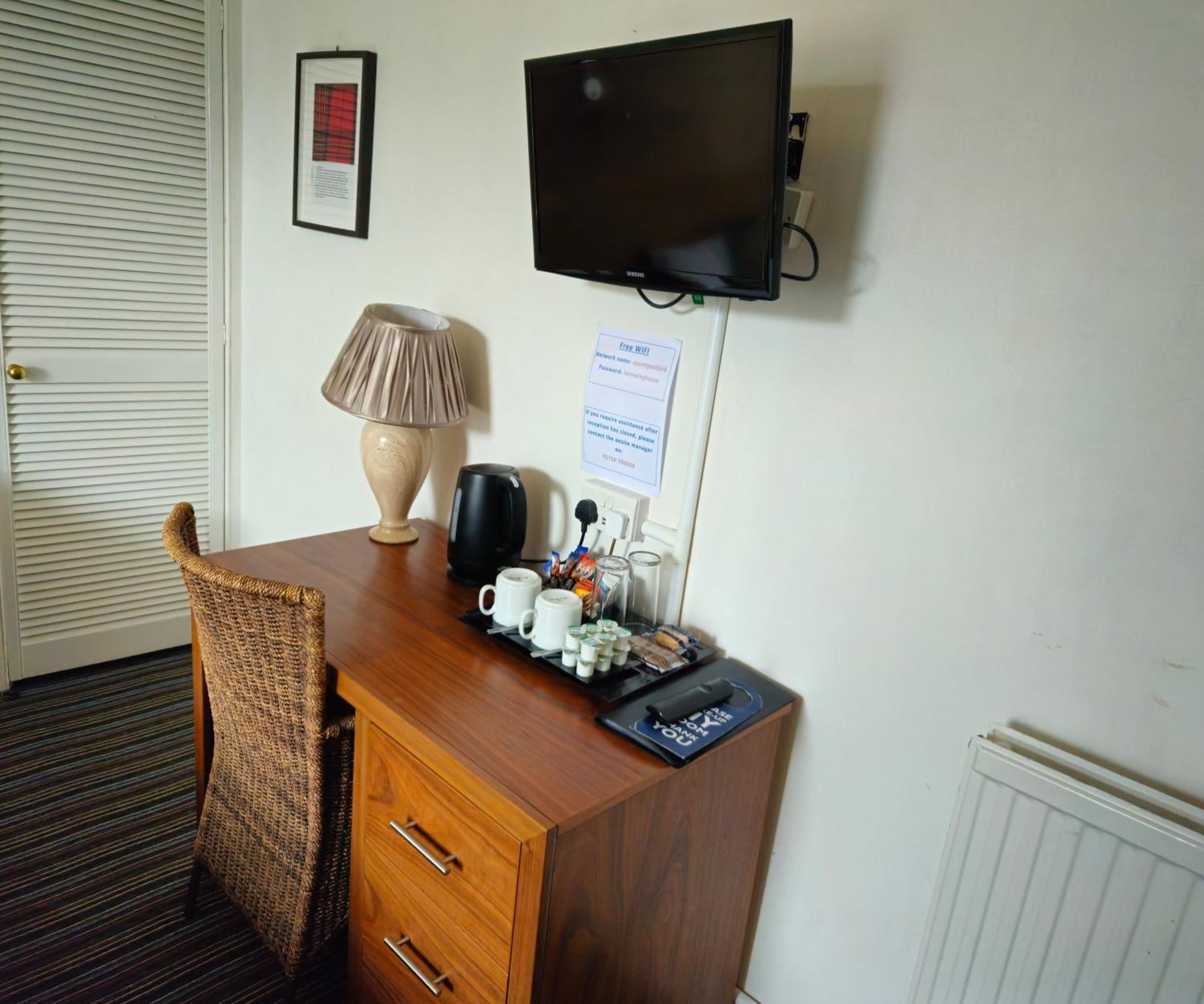 The County Hotel - Self Check-In, Ultra Fast Wi-Fi, Free Parking, Central Location Selkirk Ngoại thất bức ảnh