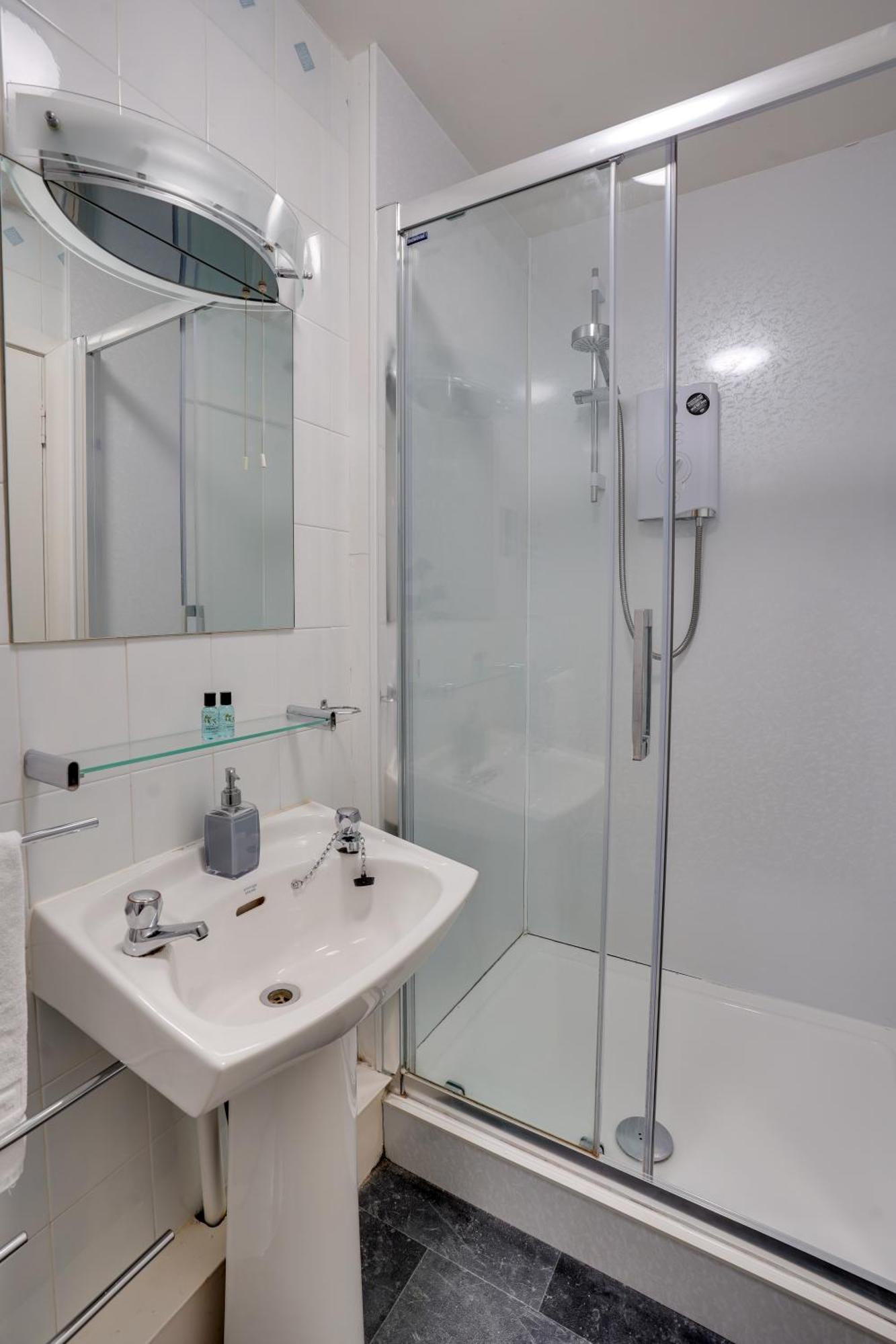 The County Hotel - Self Check-In, Ultra Fast Wi-Fi, Free Parking, Central Location Selkirk Ngoại thất bức ảnh