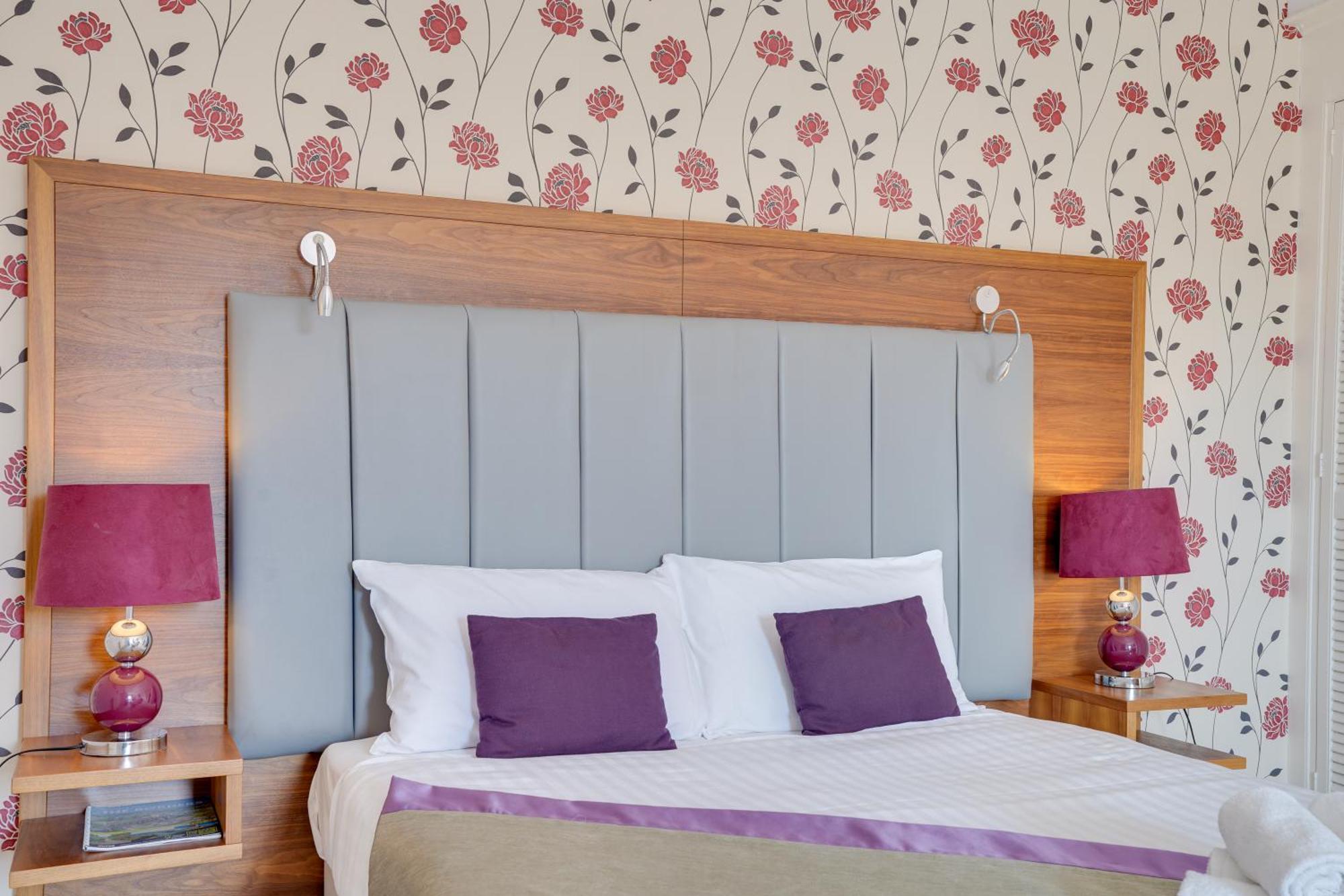 The County Hotel - Self Check-In, Ultra Fast Wi-Fi, Free Parking, Central Location Selkirk Ngoại thất bức ảnh